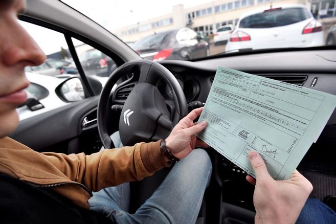 découvrez les enjeux des conducteurs non assurés en situation d'urgence. informez-vous sur les risques encourus, les conséquences légales et les solutions pour garantir votre sécurité routière. ne laissez pas l'imprévu vous prendre au dépourvu.