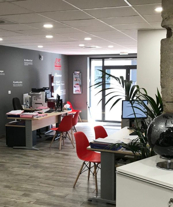 trouvez la meilleure assurance auto à toulon adaptée à vos besoins ! comparez les offres, obtenez un devis personnalisé et bénéficiez d’une couverture optimale pour rouler en toute sécurité.