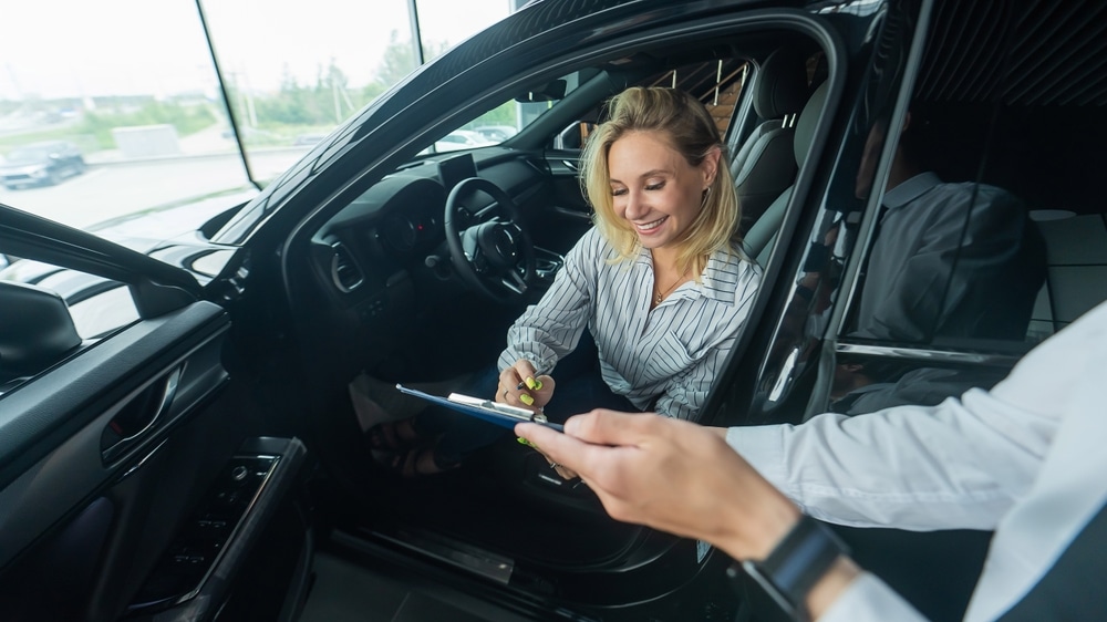 découvrez tout sur la fidélité en assurance auto : avantages, réductions et conseils pour récompenser votre loyauté auprès de votre assureur et économiser sur vos cotisations.