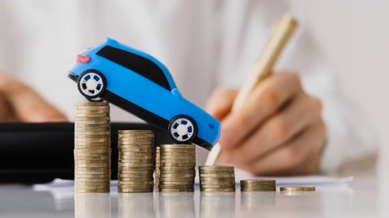 découvrez nos astuces simples et efficaces pour réduire le prix de votre assurance auto et économiser sur votre prime annuelle.