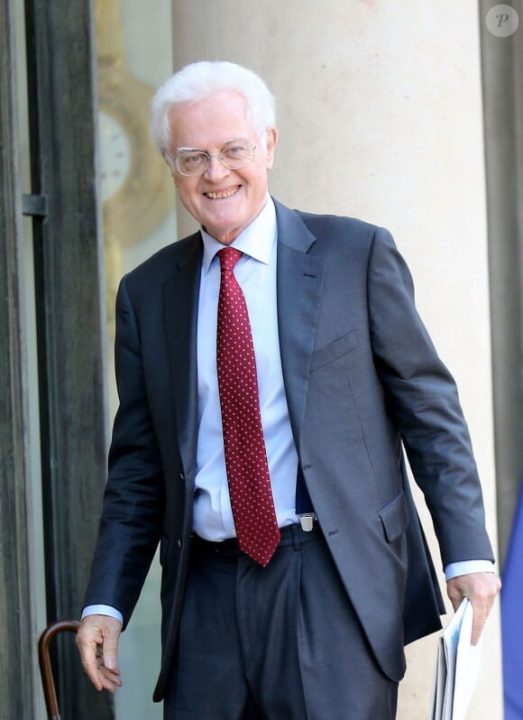 découvrez les informations concernant le décès de lionel jospin et les maladies héréditaires associées, en explorant les faits et les implications médicales.