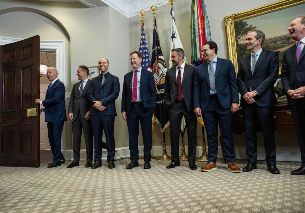 découvrez les triomphes et échecs audacieux des géants de la tech, leurs innovations marquantes et les défis qui ont façonné l'industrie numérique.