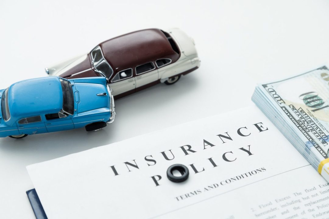 découvrez comment souscrire une assurance auto après une résiliation, les démarches à suivre, et les conseils pour trouver une nouvelle couverture adaptée à votre situation.